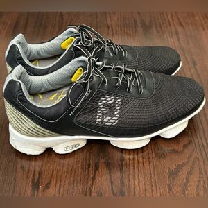 Men’s Golf Cleats - FootJoy - size 10.5W